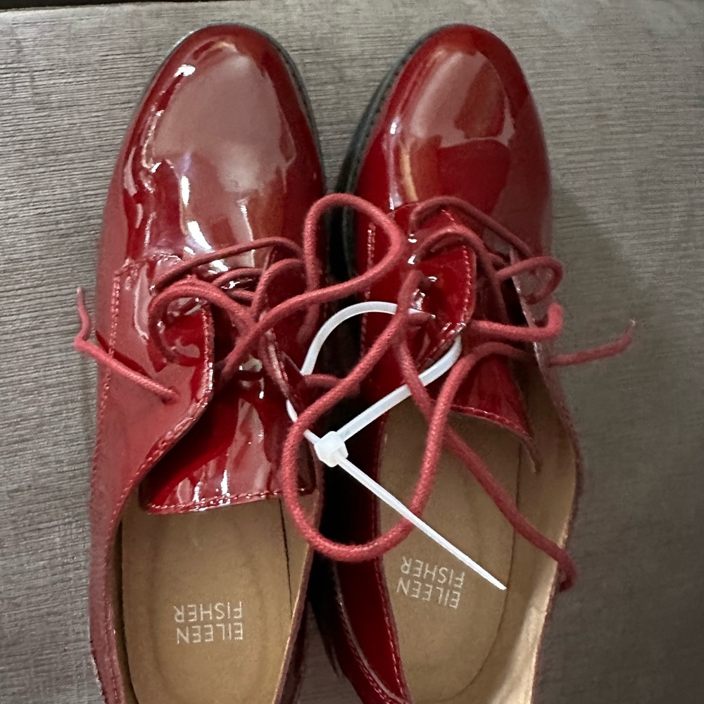 Eileen Fisher Women's Red Patent Leather Shoes